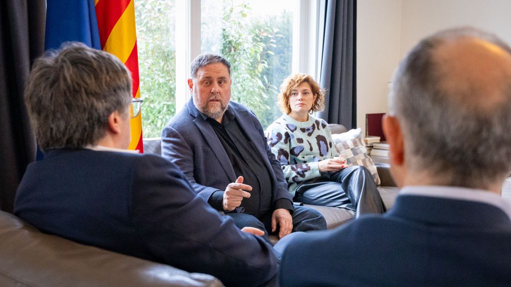 Comienza la reunión de Junqueras y Puigdemont en Waterloo para una relación "fluida"