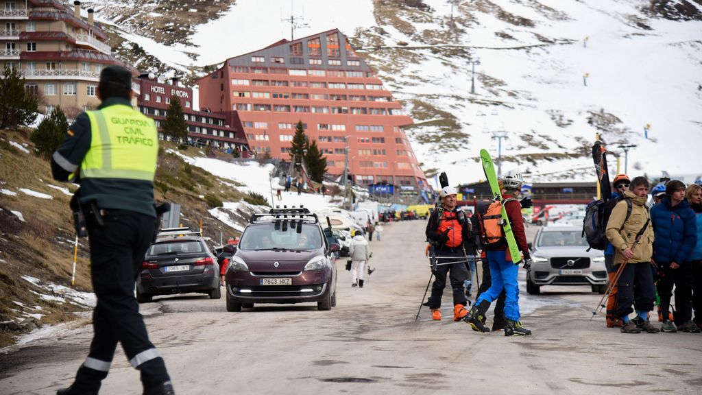 Controlada la emergencia del accidente un telesilla en Astún y evacuados los heridos