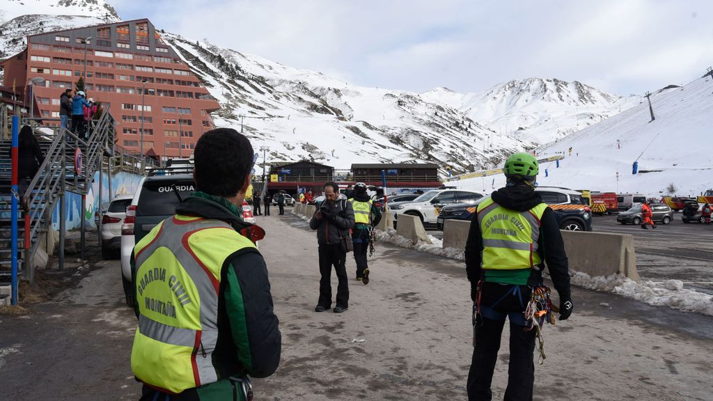 Controlada la emergencia del accidente un telesilla en Astún y evacuados los heridos