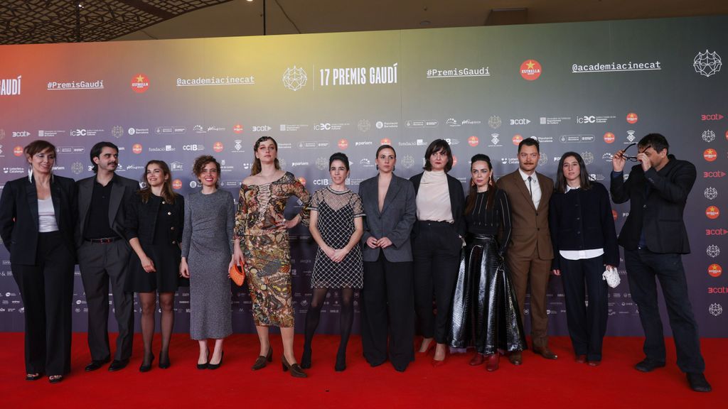 El equipo de la película 'Salve María' posa