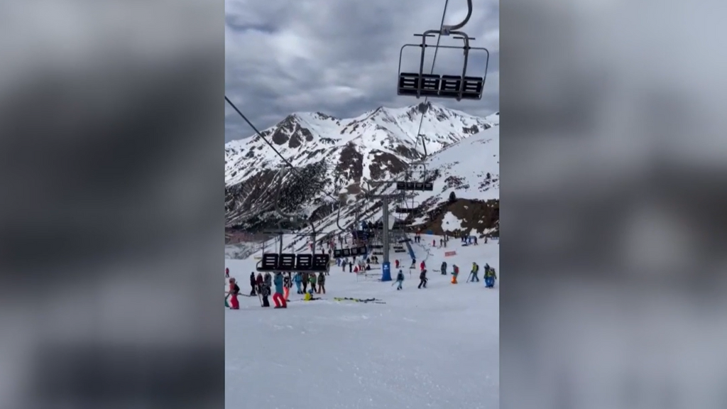 El origen del accidente en la estación de Astún podría estar en una de las poleas al final del remonte