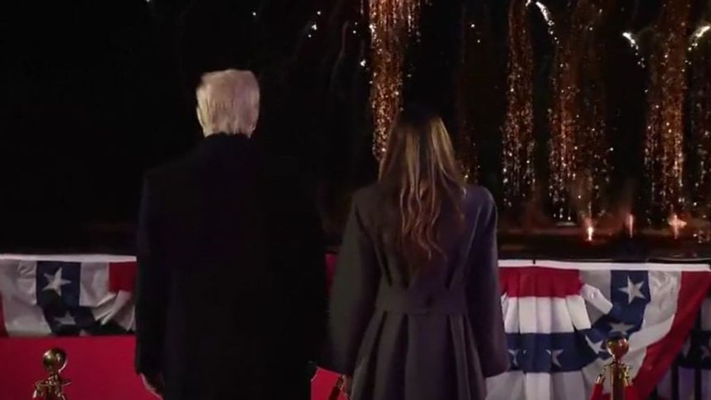 Trump y Melania celebran su regreso a la Casa Blanca con fuegos artificiales en Virginia