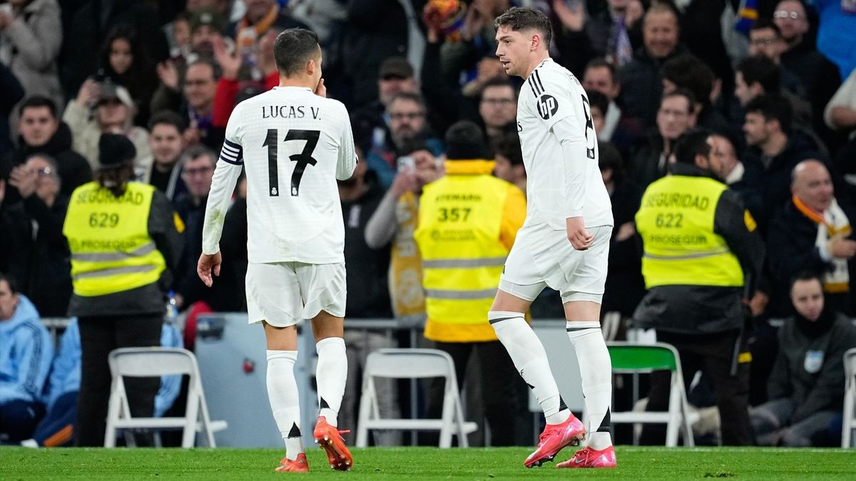 Lucas Vázquez y Fede Valverde, en el partido del Real Madrid ante el Celta en los octavos de final.