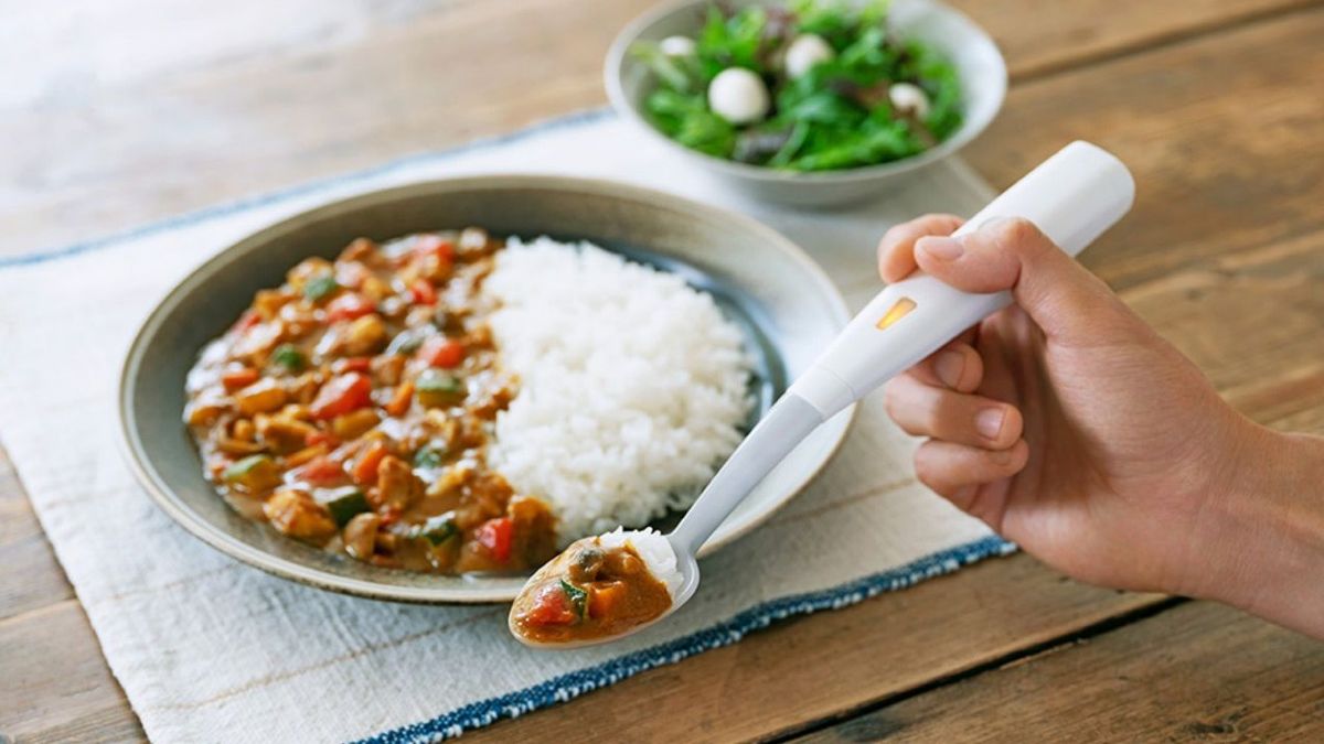 La cuchara electrica que sala la comida sin utilizar sal.