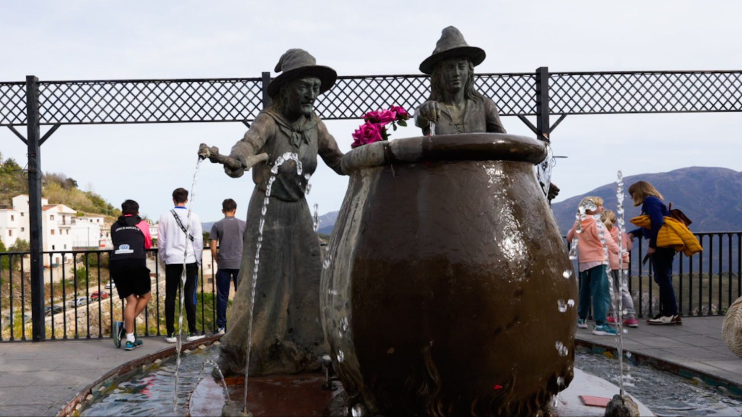 La fuente de las brujas en Soportújar