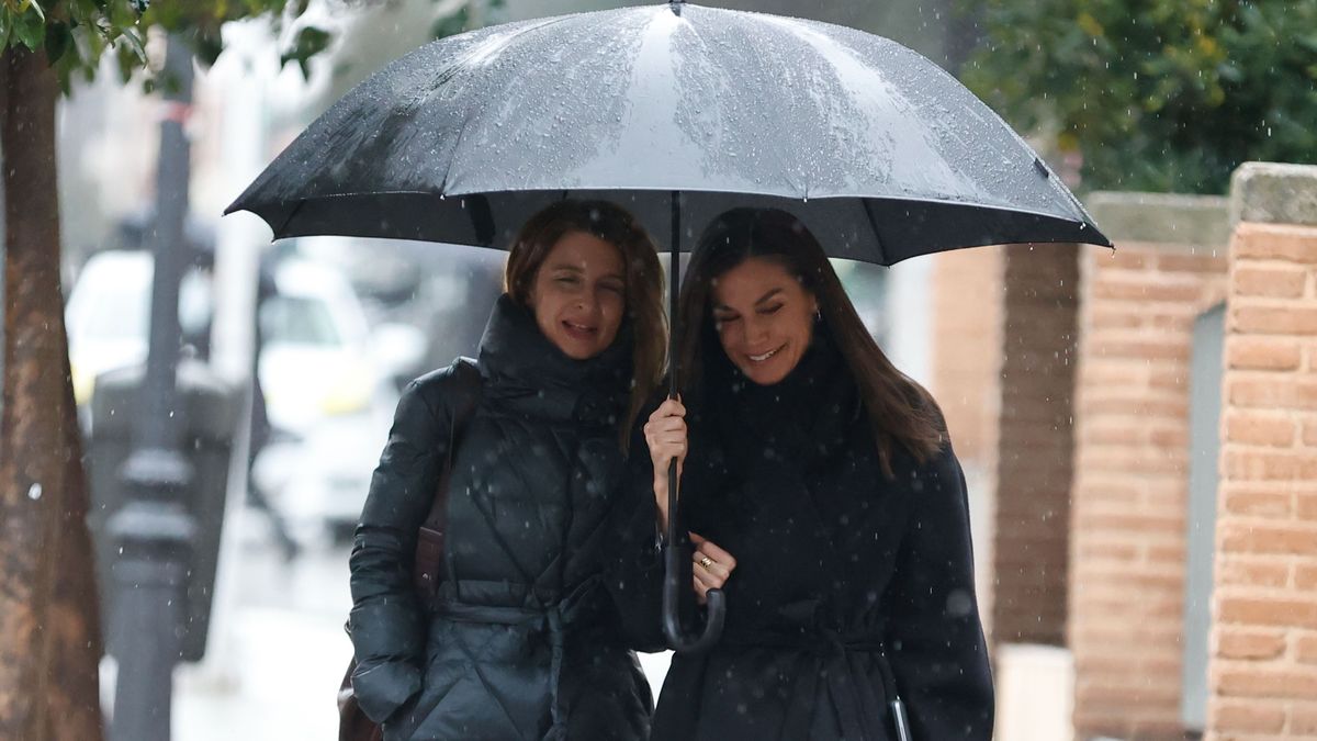 La reina Letizia junto a María Dolores Ocaña, Jefa de la secretaría de la reina.