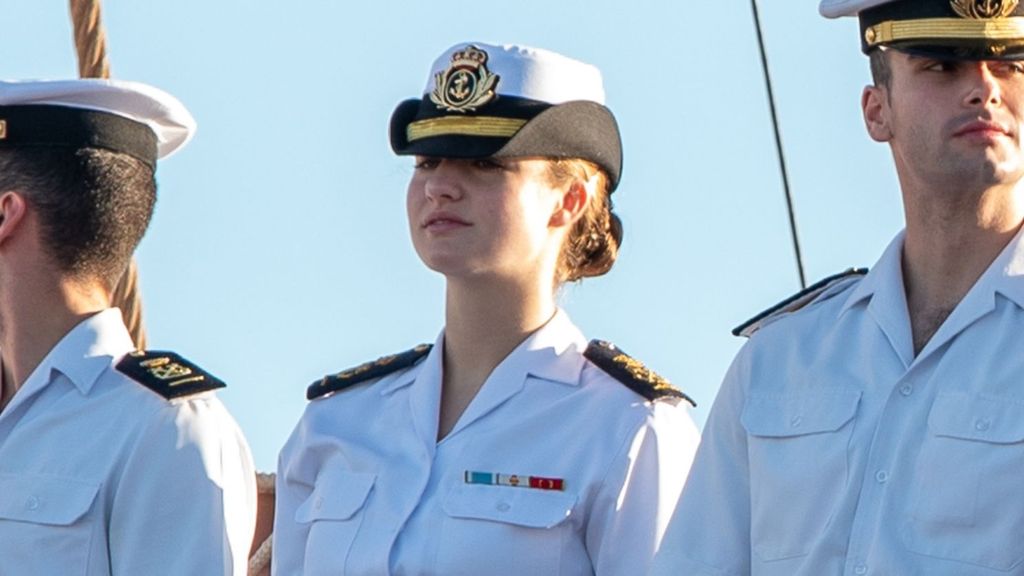 La Princesa Leonor llega con el resto de guardiamarinas a Las Palmas de Gran Canaria, en el buque escuela de La Armada ‘Juan Sebastián Elcano'