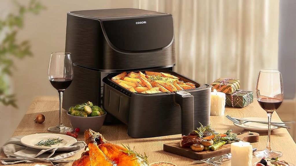 Ahorra tiempo y duplica sabor, así es la air fryer estrella de COSORI por menos de 85€