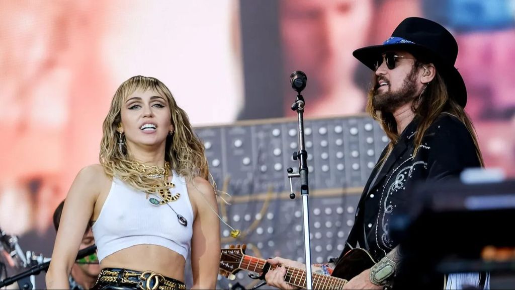 Billy Ray Cyrus y Miley Cyrus en una imagen de archivo.