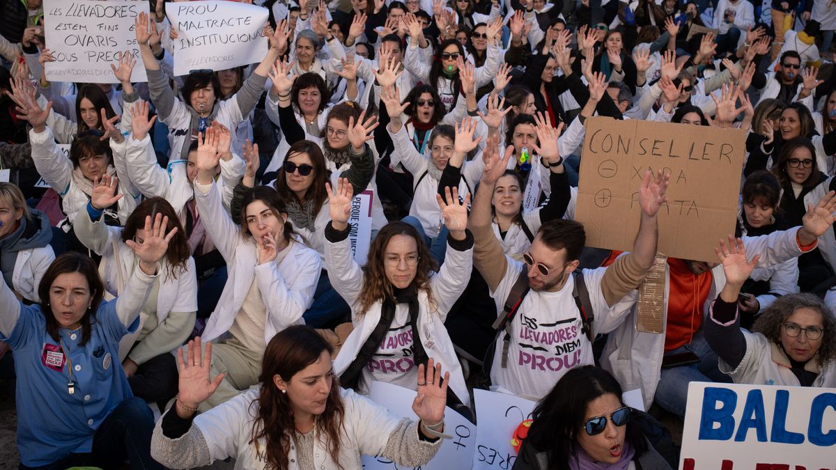 Protesta de sanitarios en Barcelona