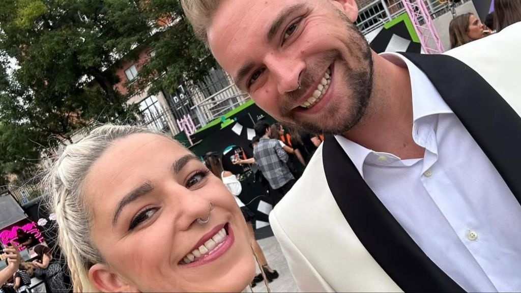 Rocío acompañó a José María a su primer photocall