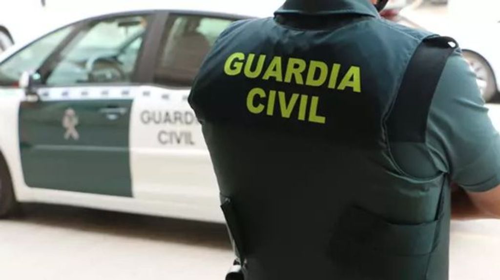 Un guardia civil salva la vida de un hombre que se había atragantado en un bar de Hellín, Albacete