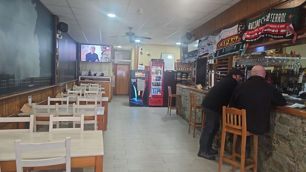 Imagen del interior del restaurante de Corrubedo en el que se produjo la inusual anécdota