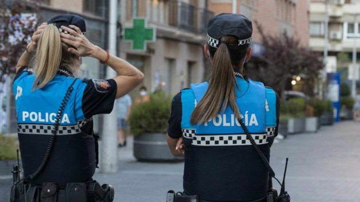 Agentes de la Policía Local de Tudela acuden a la llamada del dueño de un establecimiento que denunciaba que una persona estaba insultando a los clientes