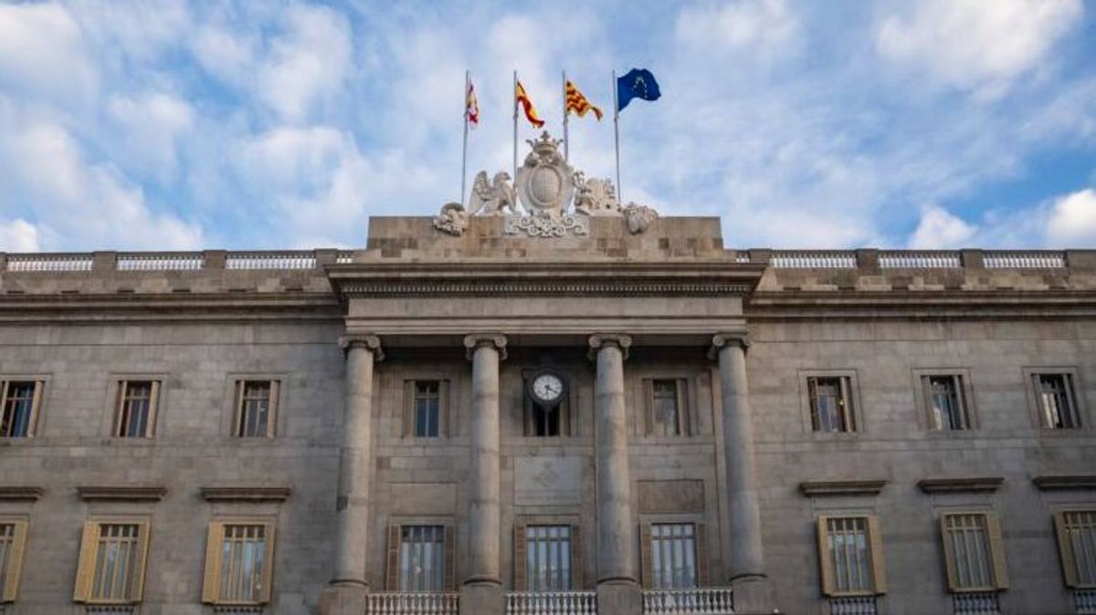 Fachada del Ayuntamiento de Barcelona