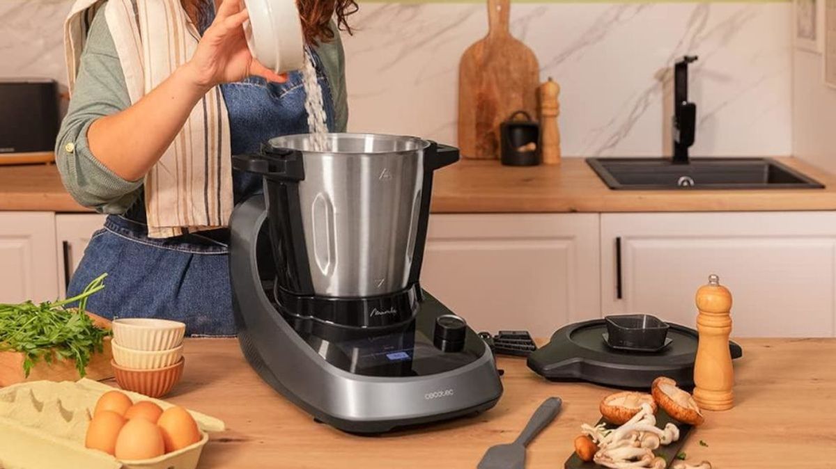 El robot de cocina más vendido de Amazon es de Cecotec ¡y ahora está de oferta!