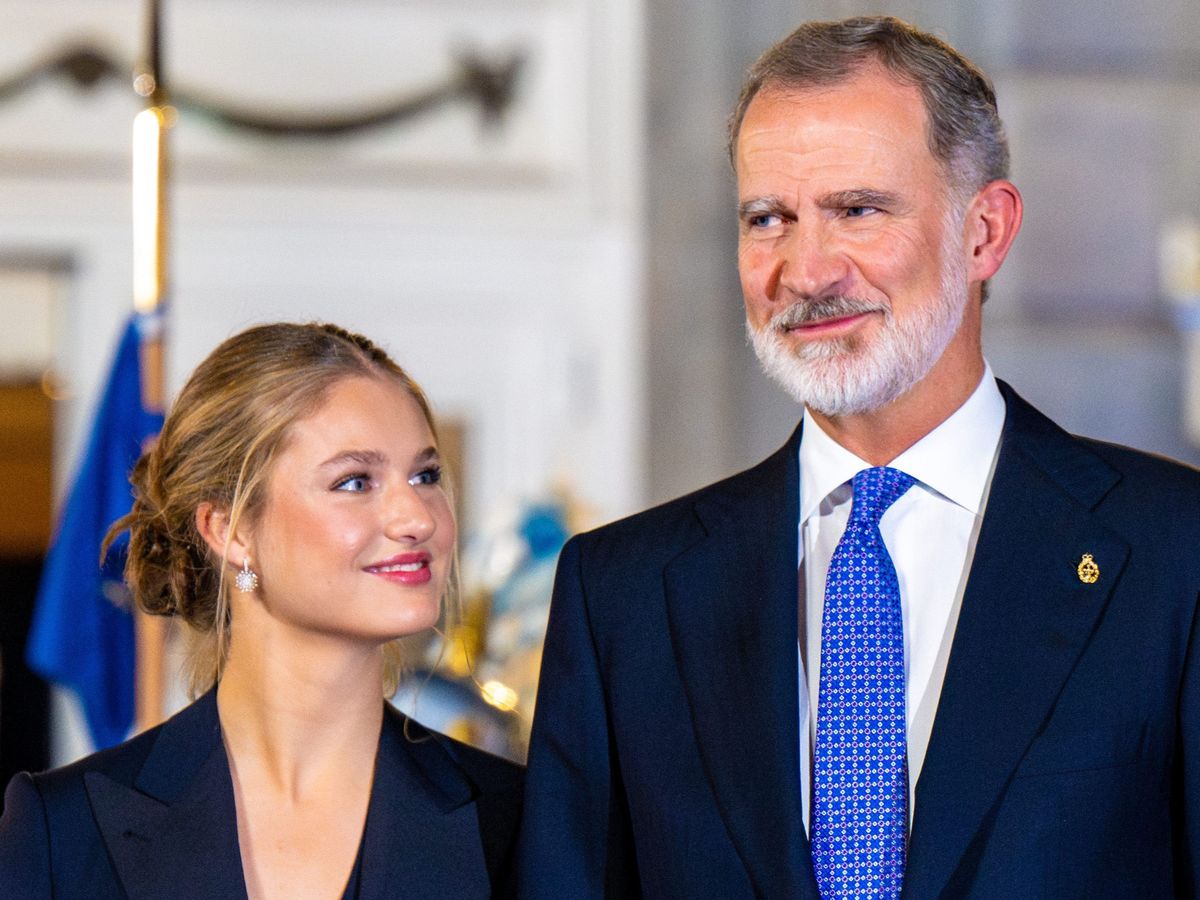 La princesa Leonor acompaña al rey Felipe VI en su cumpleaños en un acto familiar e institucional