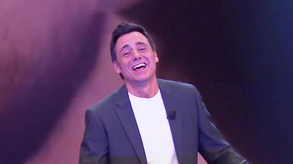 La fugaz interpretación de Ion Aramendi cantando 'los chicos no lloran' de Miguel Bosé: "¡Qué temazo!"