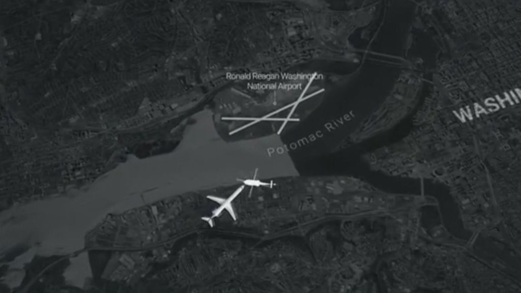 Los audios de la torre de control antes, durante y después del fatal choque entre un avión y un helicóptero en Washington: "Ha habido una colisión"