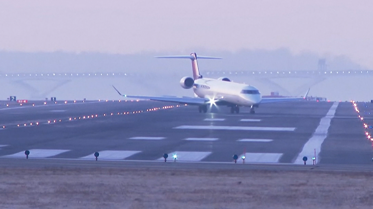 Los expertos creen que se podría haber evitado el accidente aéreo en Washington: denuncian un sistema saturado