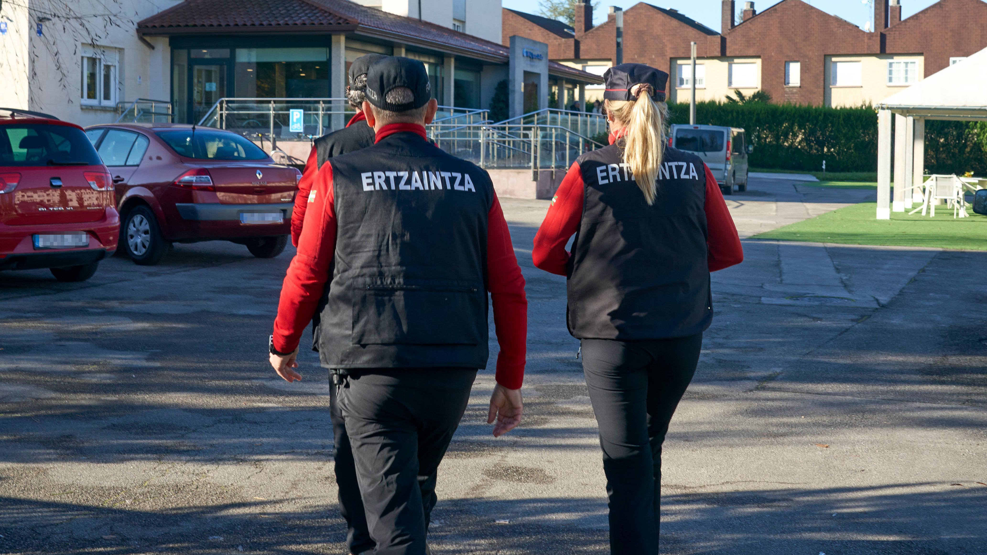 Agentes de la Ertzaintza