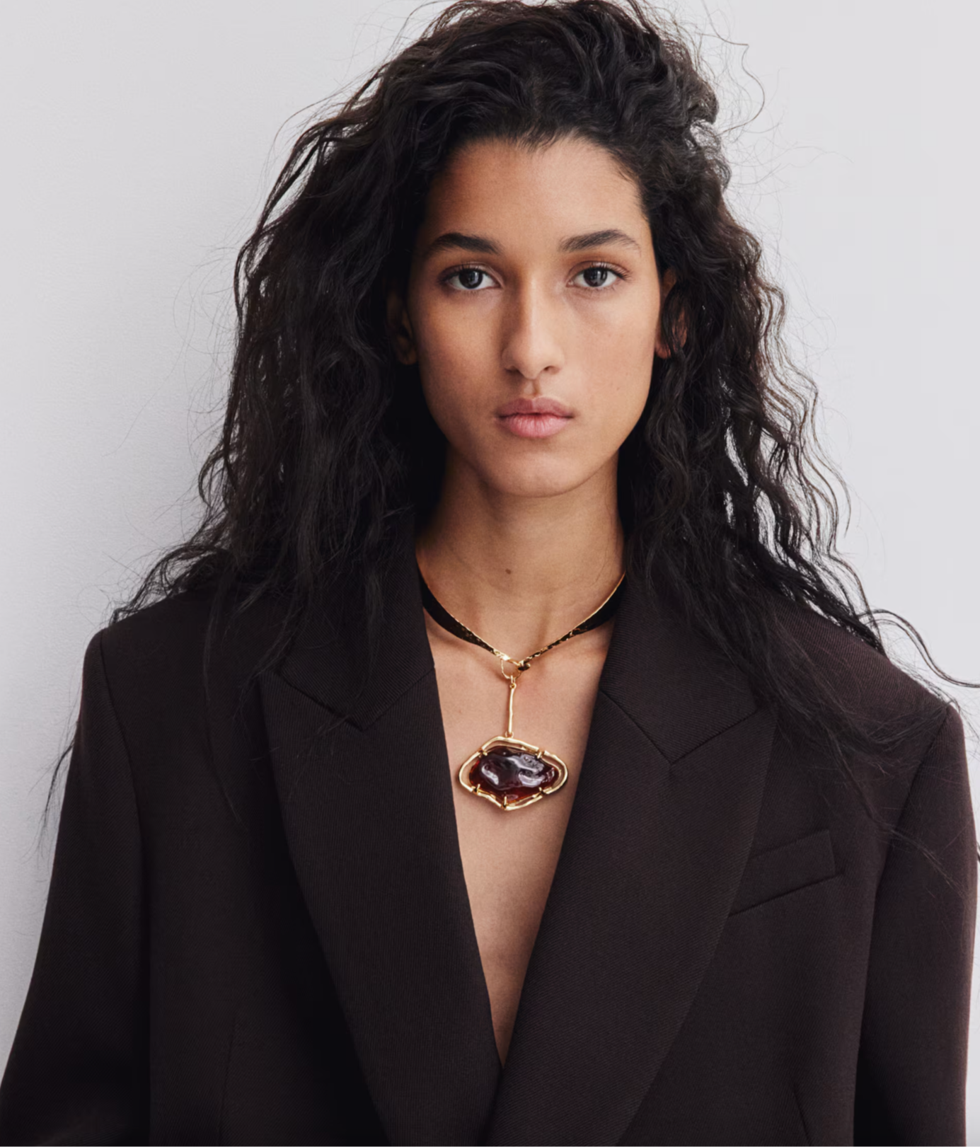 Collar con maxipiedra