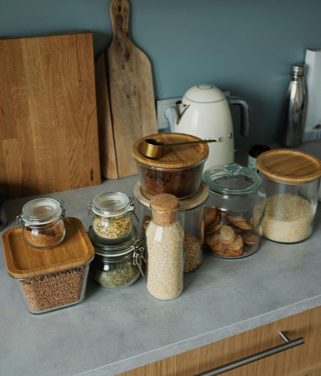 Encimera de cocina con botes