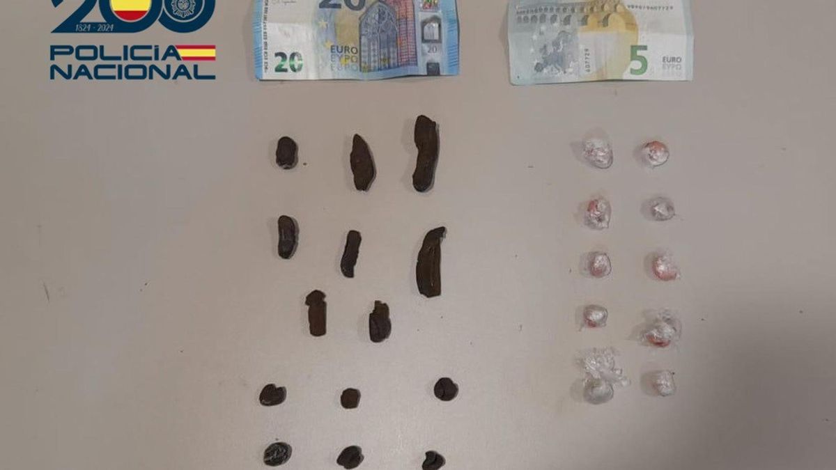 Droga y dinero incautado por agentes de la Policía Nacional