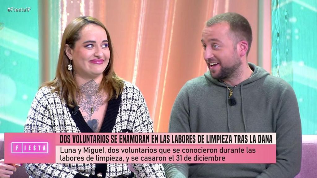 Los voluntarios de la DANA que se conocieron entre barro y se casaron dos meses después: "Al principio me dijo que no" Fiesta 2025 Top Vídeos 470