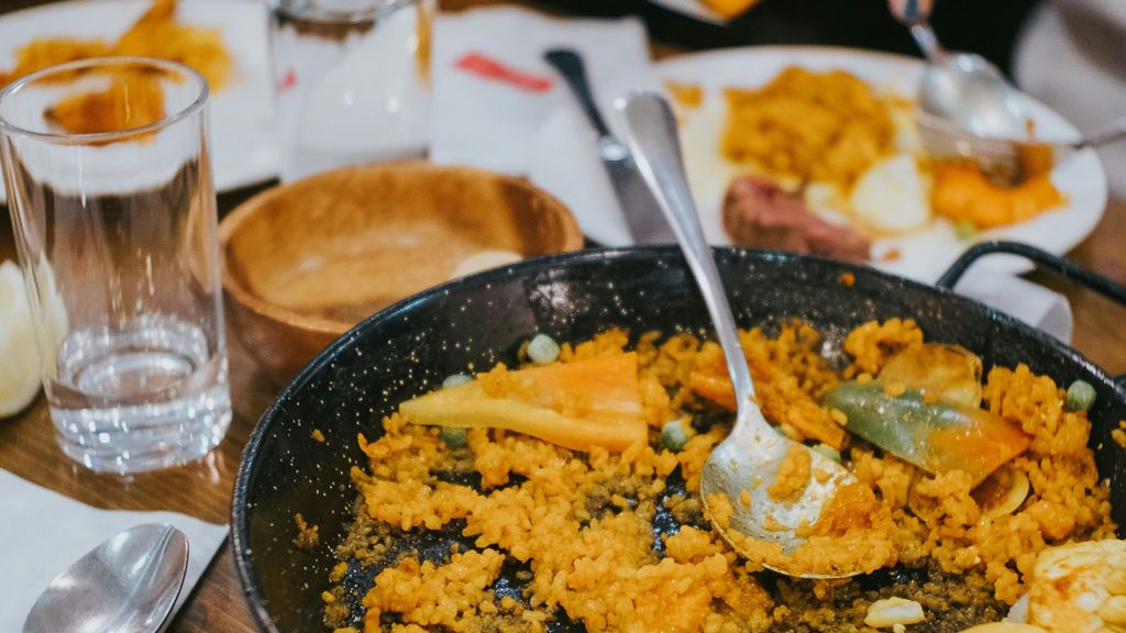 paella unsplash