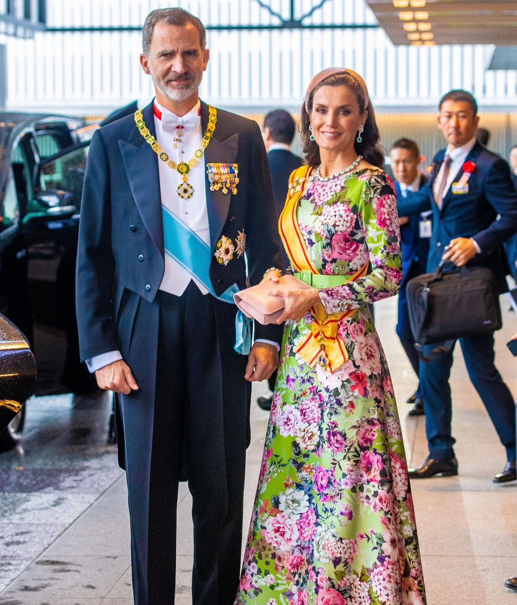 El espectacular look de la reina Letizia en la entronización de Naruhito de Japón