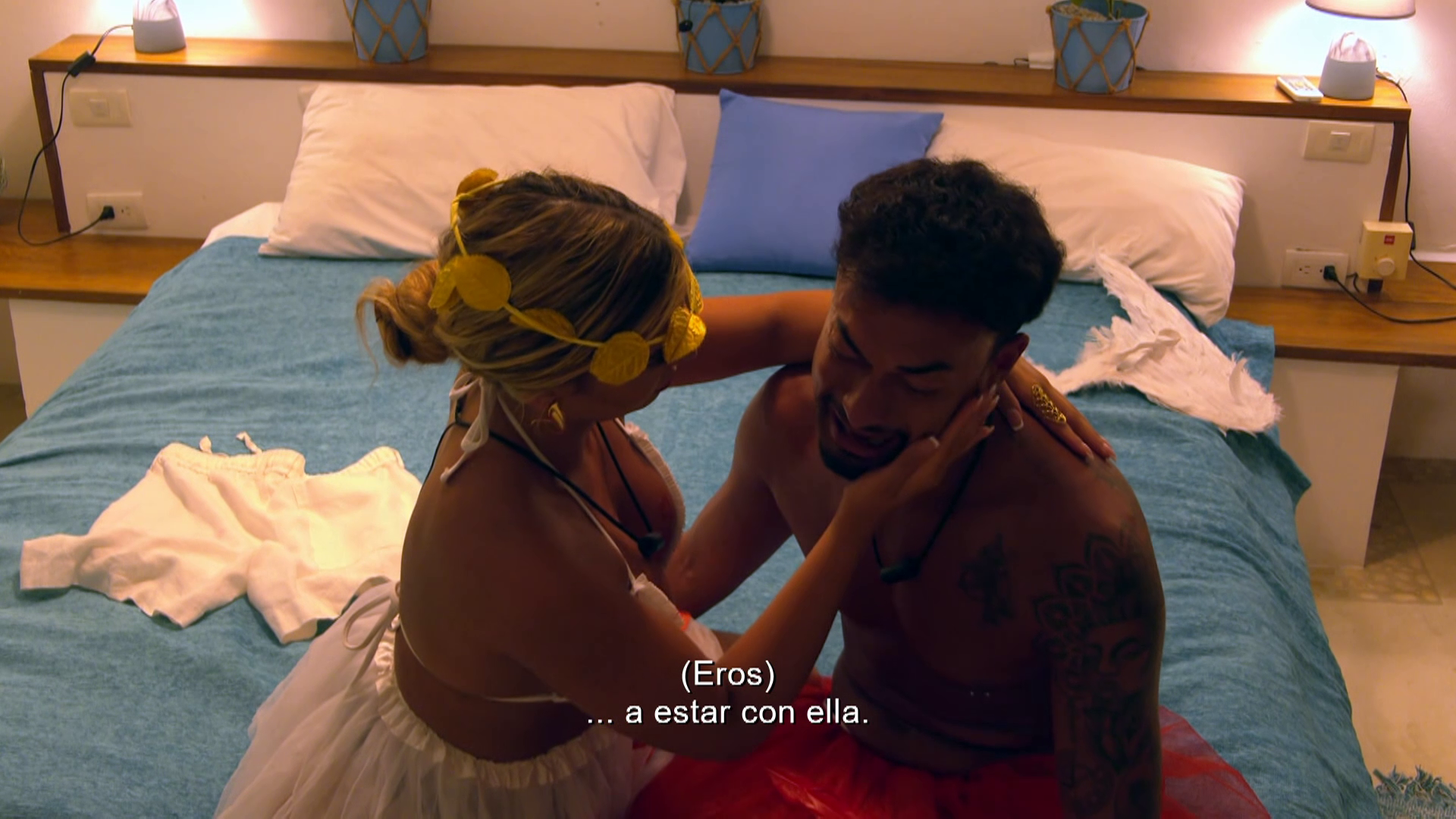 Eros se derrumba hablando con Érika