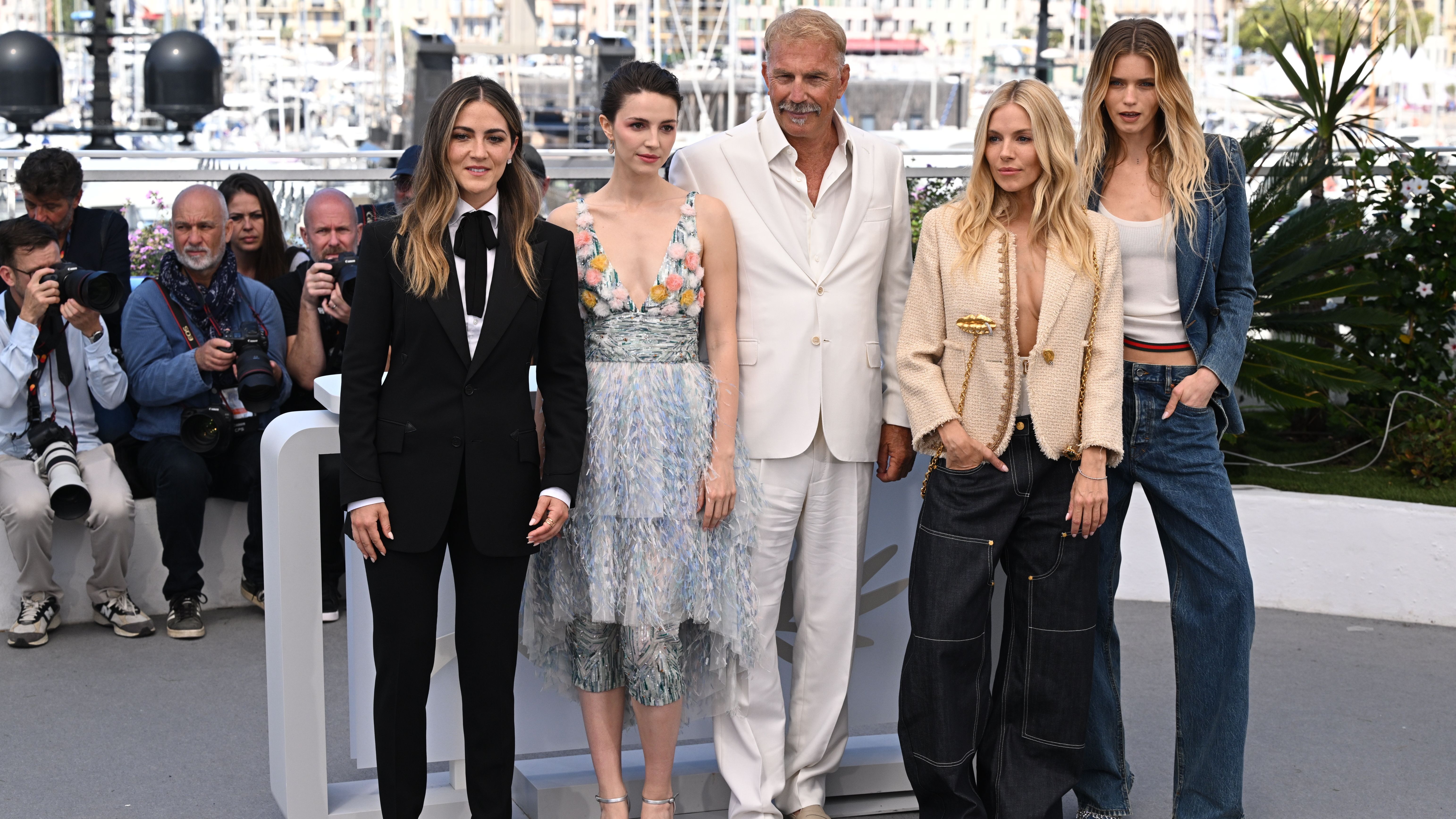 EuropaPress 5970221 19 may 2024 france cannes l r american actress isabelle fuhrman english