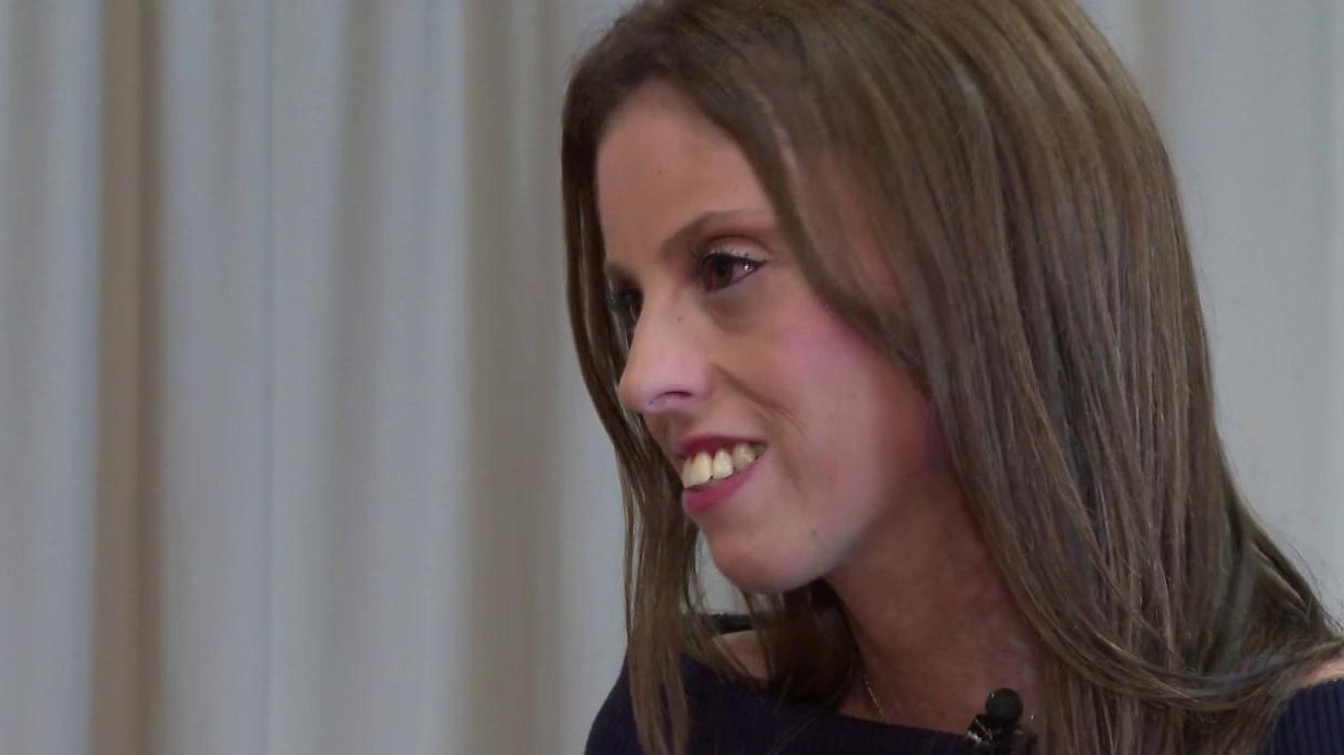 Lucía, de tener dos tipos de cáncer con 12 años a ser enfermera: "Lo que yo siento por los sanitarios es admiración"