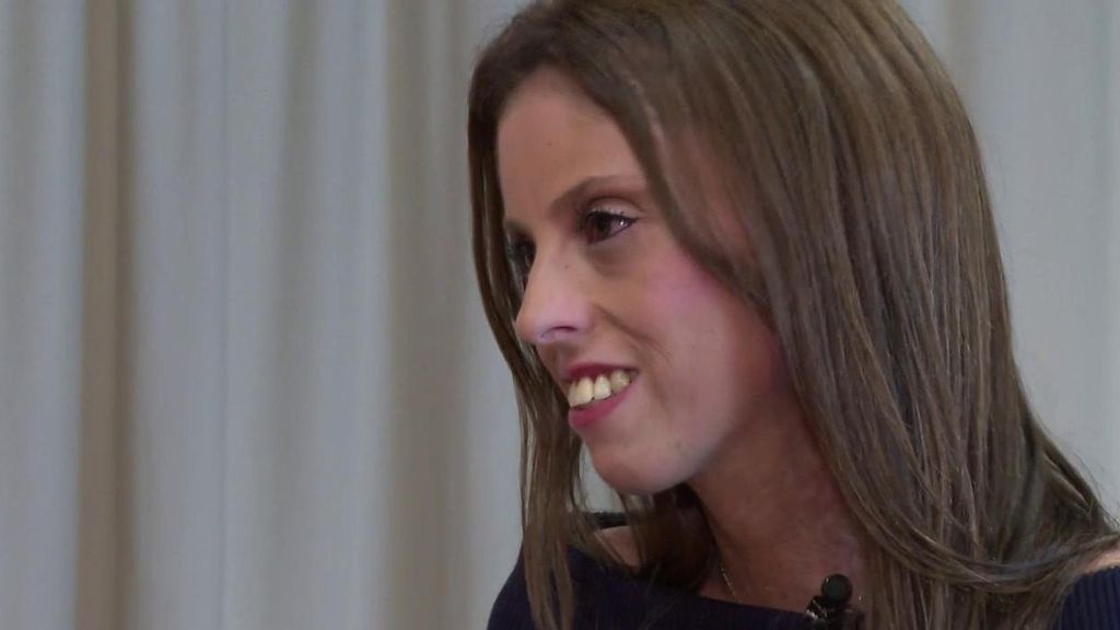 Lucía, de tener dos tipos de cáncer con 12 años a ser enfermera: "Lo que yo siento por los sanitarios es admiración"