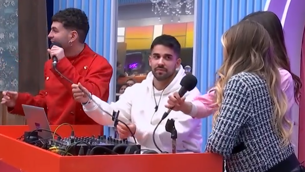 Sergio vs Romina