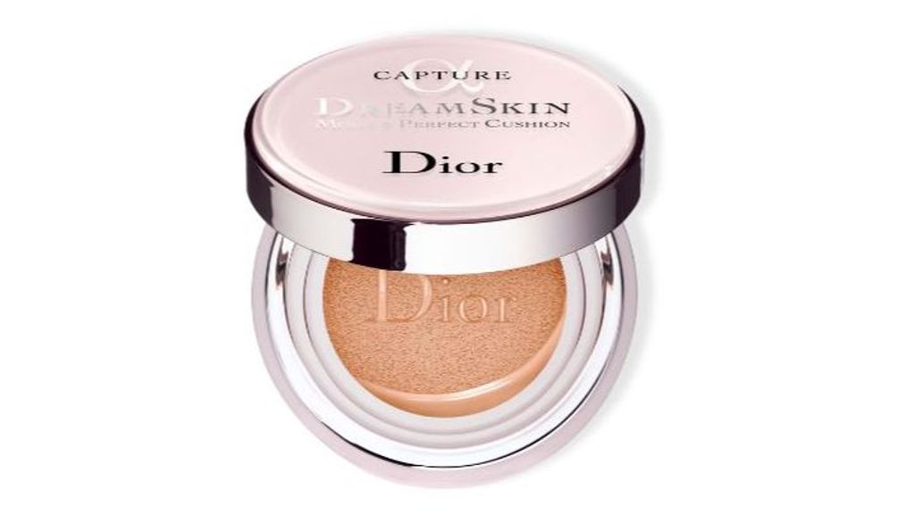 Dior Capture Dreamskin Moist & Perfect Cushion