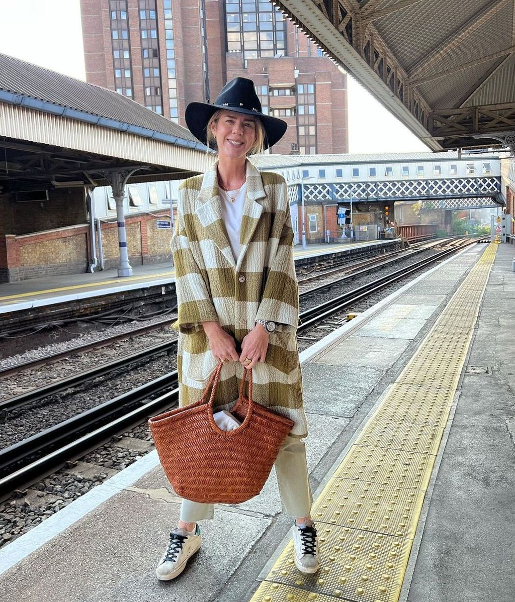 Amelia Bono con el bolso