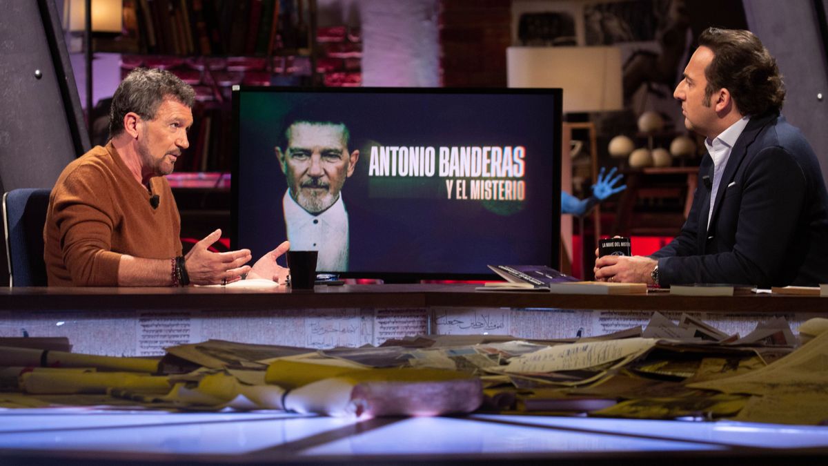 Cuarto Milenio  Antonio Banderas (6)