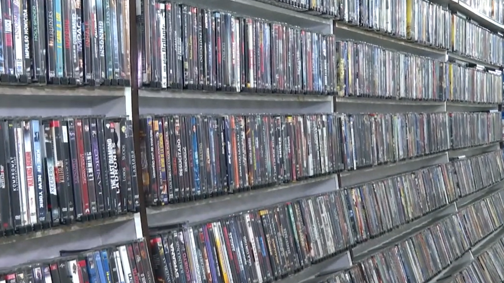 El videoclub más antiguo de España pone a la venta más de 1.000 películas para poder seguir abierto