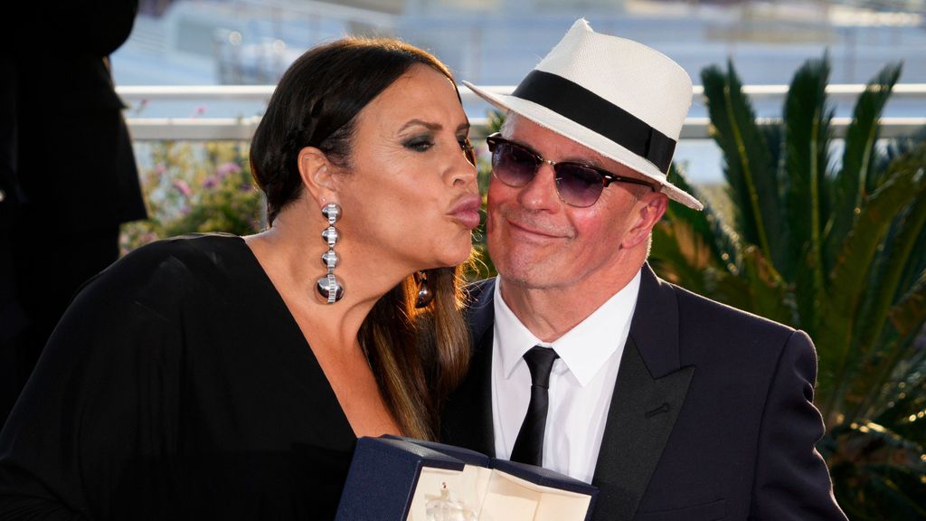 Karla Sofía Gascón y Jacques Audiard