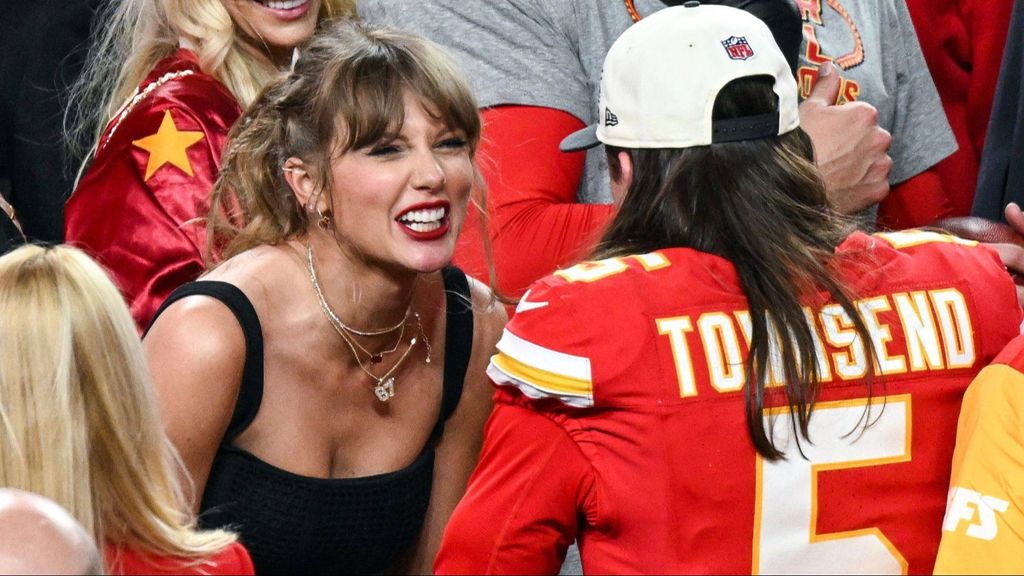 Taylor Swift y Travis Kelce en la Super Bowl de 2024
