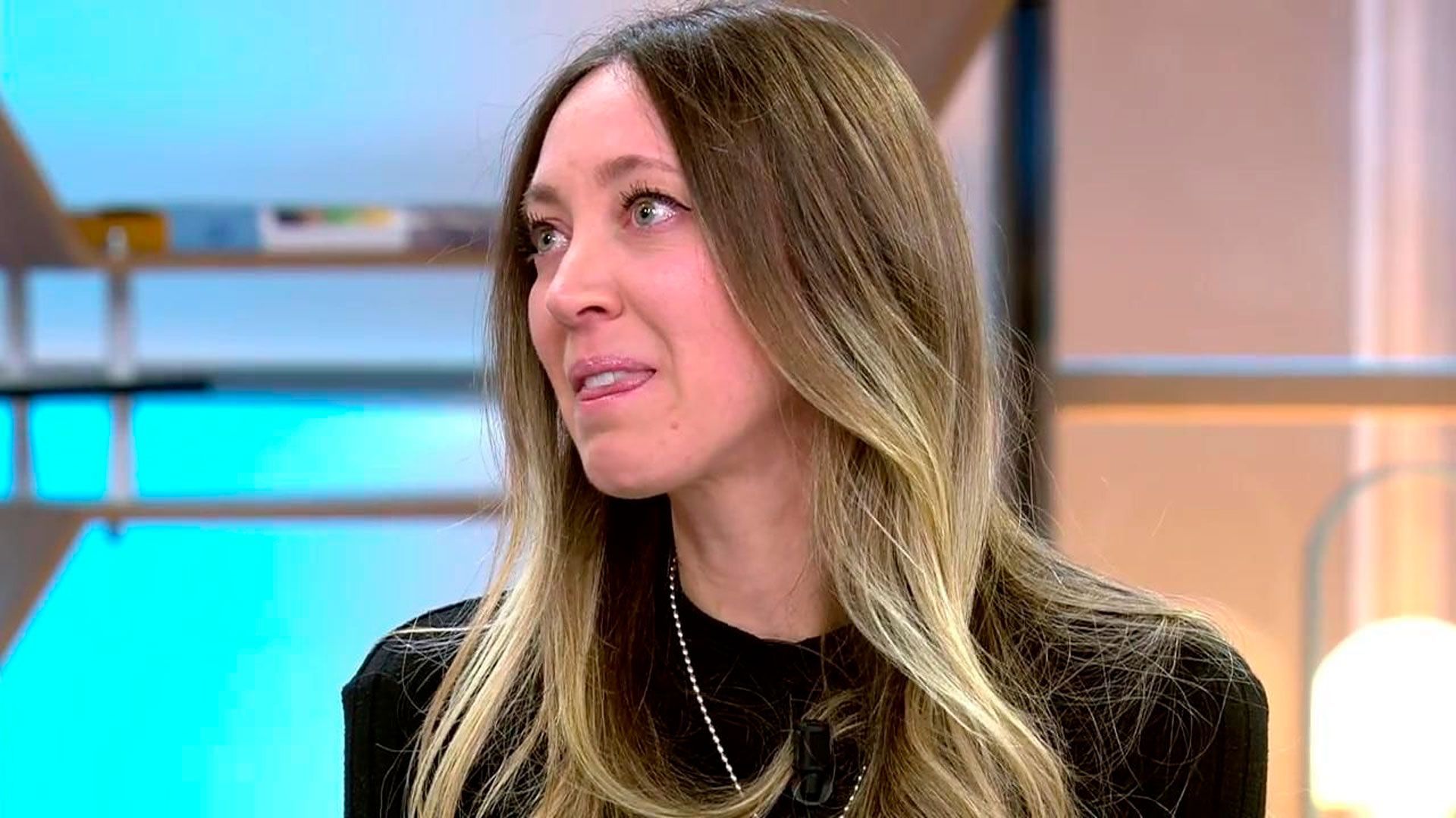 La desesperación de Mireia, que busca a su lora desaparecida hace siete meses: “Creo que la tiene alguien” - El diario de Jorge