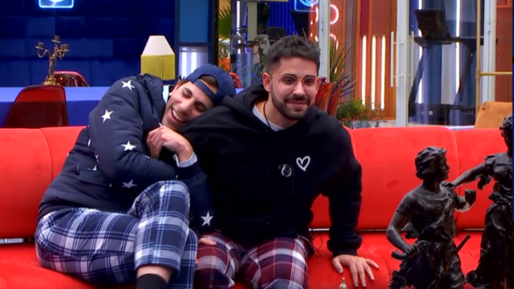 El último tonteo entre Miguel Frigenti y Óscar en la casa de 'GH DÚO': "Si estuviera soltero me enrollaría contigo"