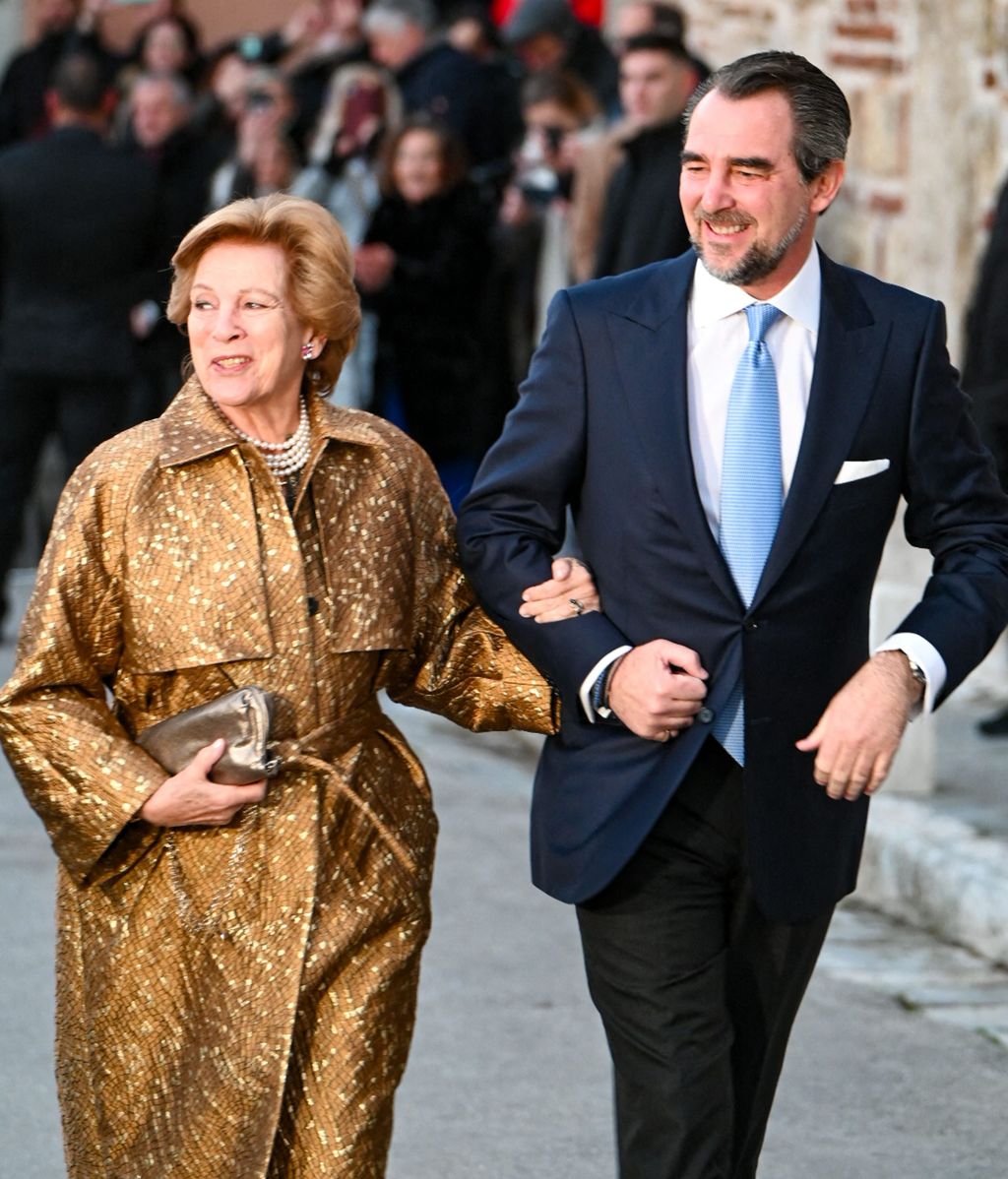 La reina Ana María de Grecia con Nicolás de Grecia