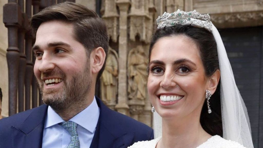 Magdalena González-Serna y Antoliano Rodríguez en su boda