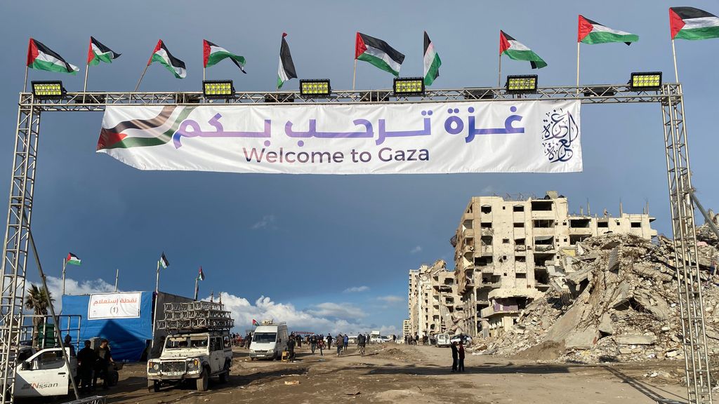 Israel completa su retirada del Corredor Netzarim para permitir el regreso de los palestinos al norte de Gaza