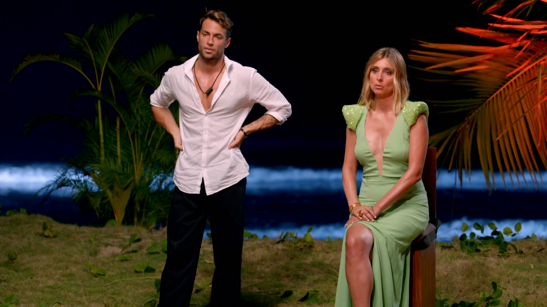 Los chicos reaccionan al ver las imágenes de Anita teniendo sexo con Manuel: "Repugnante, qué asco"