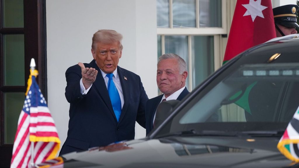 Donald Trump amenaza a Jordania y a Egipto para que acojan a los gazatíes