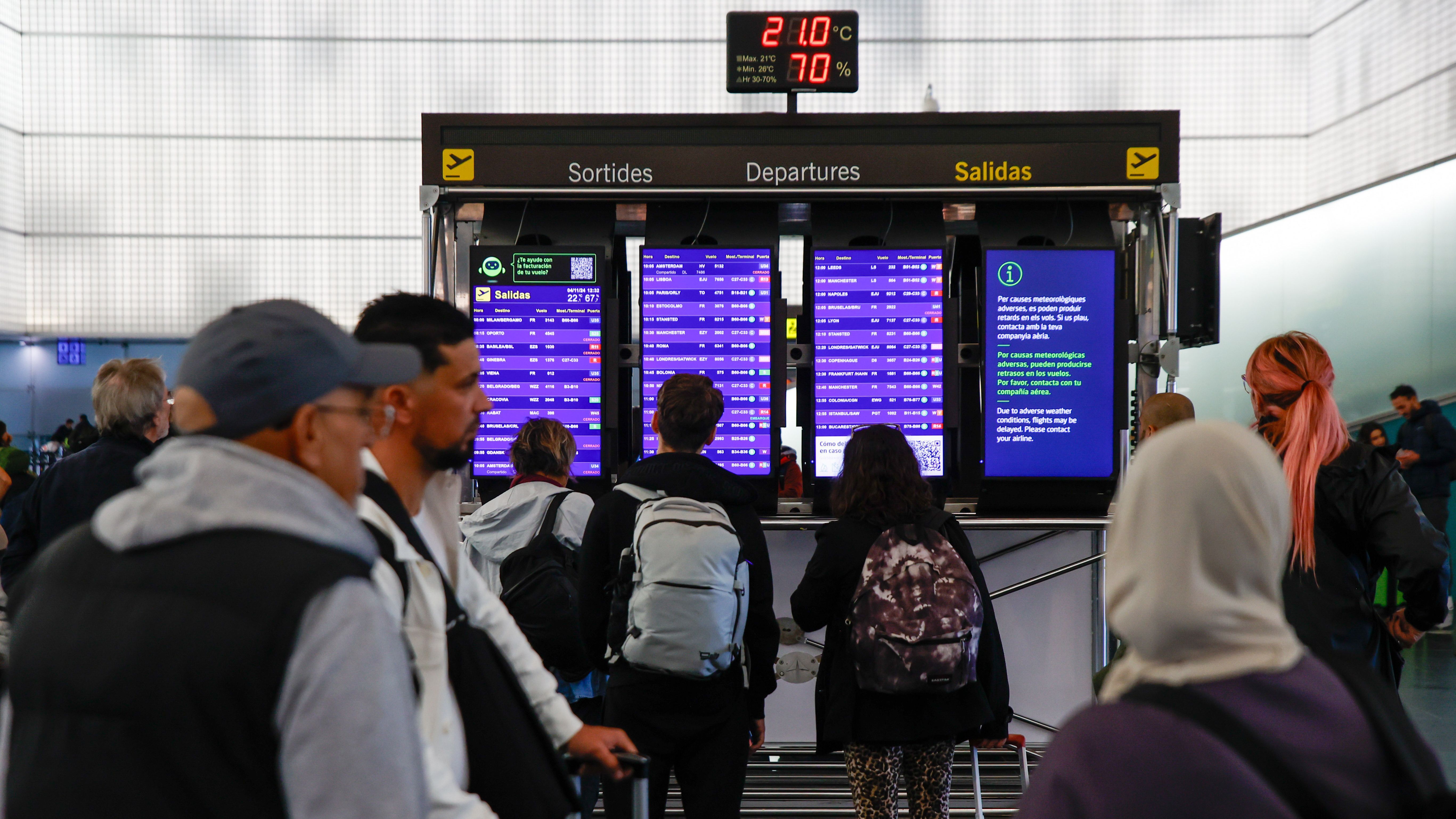 El Gobierno catalán anuncia que los Mossos asumirán la seguridad de puertos y aeropuertos en septiembre